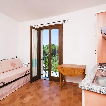 S'incantu アパートホテル 3*